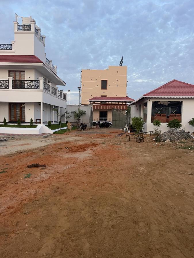 Hotel Sri Balaji Lodging Tiruchchendūr Exterior foto